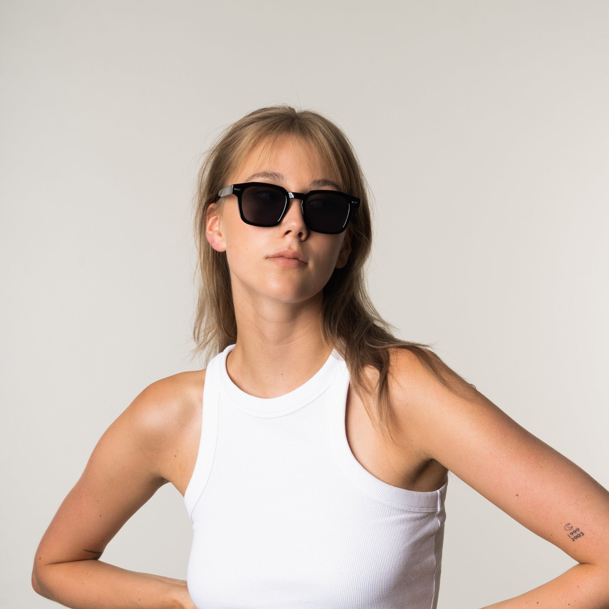 Avenoir | Timeless Designer Sunglasses with Tinted Lenses